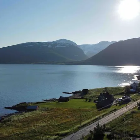 Moderne Anneks Med Fantastisk Havutsikt بيت للعطل ترومسو