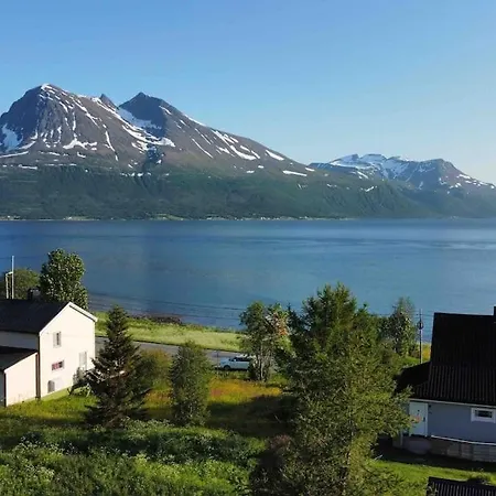 Moderne Anneks Med Fantastisk Havutsikt ترومسو